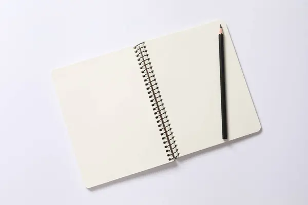 Κενό Σημειωματάριο Που Απομονώνεται Λευκό Φόντο — Φωτογραφία Αρχείου