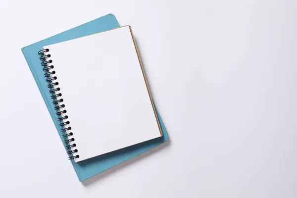 Prázdný Zápisník Bílém Pozadí Plochý Ležel — Stock fotografie