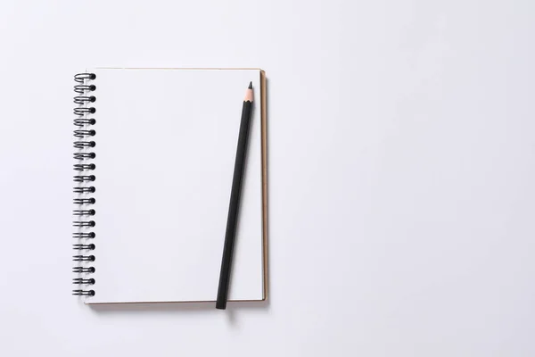 Notebook Met Potlood Witte Achtergrond — Stockfoto