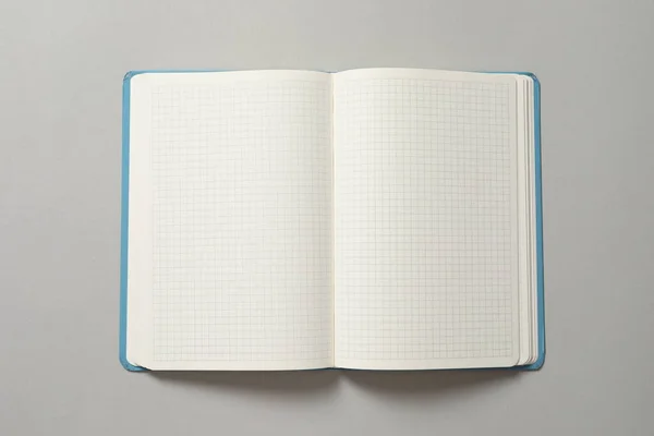 Notizblock Mit Bleistift Auf Weißem Hintergrund — Stockfoto
