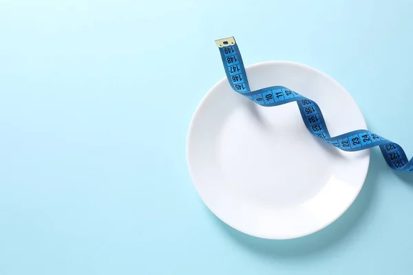 Диета Потеря Концепции Диетическая Еда Измерительная Лента Синем Фоне Вид — стоковое фото