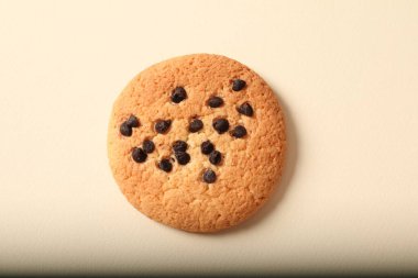 Tahta arka planda çerezler.