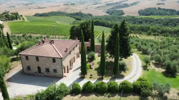 Piękne Wiejskie Podwórko Toscana Sorrounded Przez Toscana Typowe Pola Włoszech — Wideo stockowe
