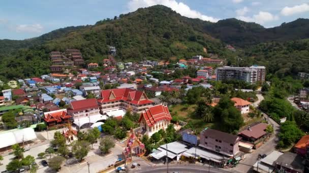 Abordagem Drone Para Karon Templo Budismo Ásia Religião Cultura Tailandesa — Vídeo de Stock