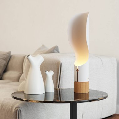 Alçak tablonun 3D görüntüsü, lamba ve dekorasyonla yakın plan. Beyaz kanepe ve duvarlar. Yumuşak ışıklandırma ve renkler.