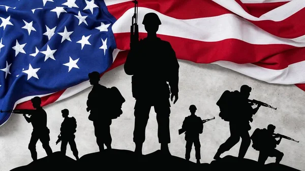 Tüfekli Asker Arka Planda Amerikan Bayrağı — Stok fotoğraf