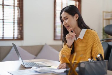 Beautiful business woman analyze fund investment. Business Consulting, Accounting, finance investment concept