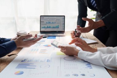 İş Adamları Topluluğu Analiz Finansal Planı, Tartışma, Büroda Evrak ile Araştırma, Muhasebe Konsepti.