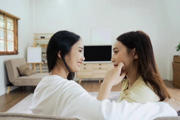 Asian Lesbian Woman Couple Enjoy Watch Together House Feel Happy — Stock Photo, Image
