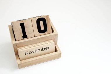 10 Kasım 'ı gösteren ahşap takvim