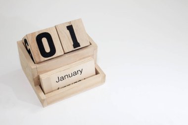 1 Ocak 'ı gösteren ahşap takvim