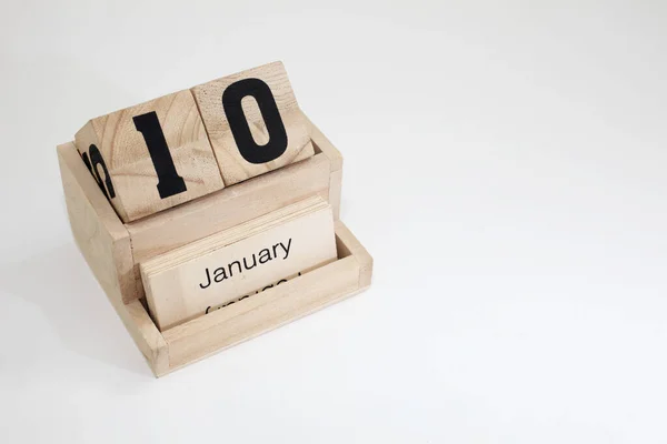 10 Ocak 'ı gösteren ahşap takvim