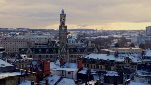 Bradford Storbritannien 2023 Skyline Bradford Vintern Med Stadshuset Klocktornet Dominerar — Stockvideo