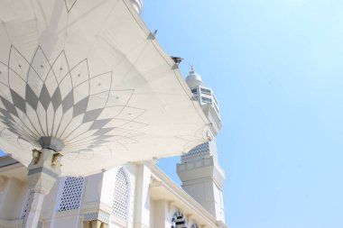 Merkez Java, Endonezya, 22 Haziran 2023: Karanganyar Madaniyah Büyük Camii 'nin bir binası