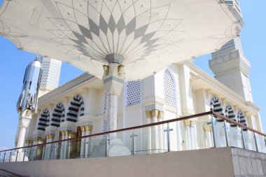 Merkez Java, Endonezya, 22 Haziran 2023: Karanganyar Madaniyah Büyük Camii 'nin bir binası