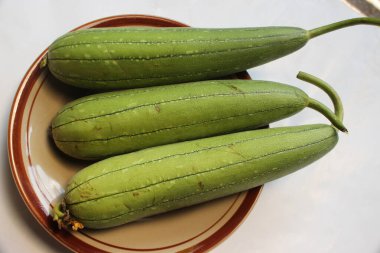 Bir porsiyon Luffa Silindir meyvesi.