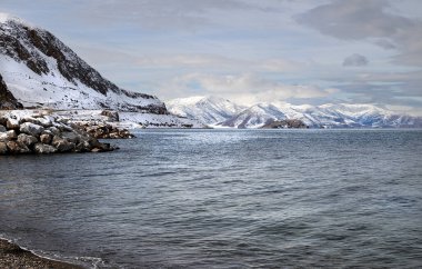 Karlı bir günde Gevas, Van bölgesi manzarası