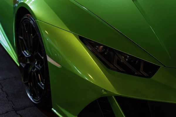 Verde Lamborghini Noaptea — Fotografie, imagine de stoc