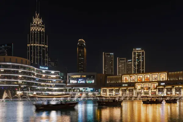 Dubai alışveriş merkezi, Dubai çeşmesi, Birleşik Arap Emirlikleri, Dubai