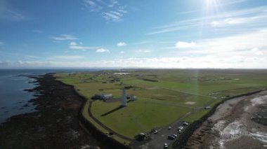 İzlanda, Reykjanes Yarımadası 'ndaki Gardur Deniz Feneri. İnsansız hava aracı ile çekildi. Portföyümde farklı pozlar var..