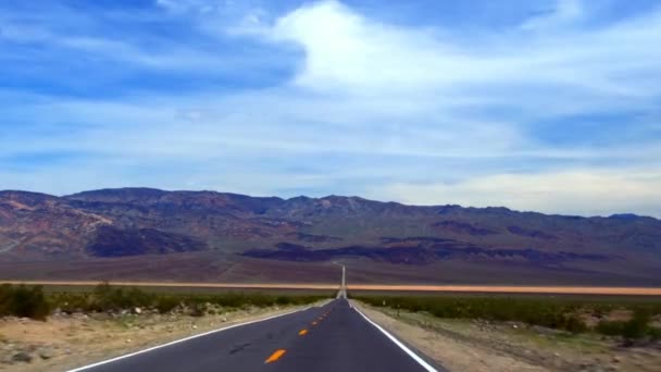 Desert Journey Jízda Scénickou Krajinou Národního Parku Death Valley Kalifornii — Stock video