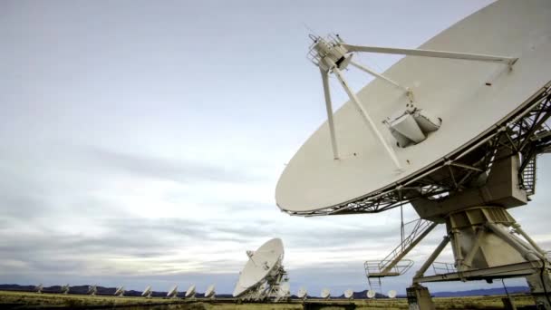 Kozmos Keşfeden Socorro New Mexico Abd Yakınlarındaki Çok Büyük Uydu — Stok video