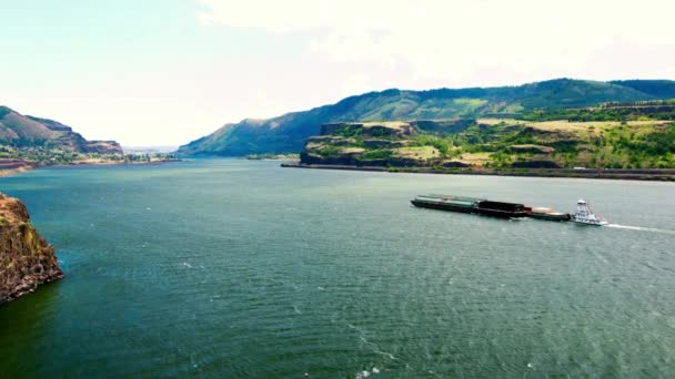 Majestic Waterway Hatalmas Columbia Folyó Uszály Szállítás Elfogták Hipnotizáló Felbontás — Stock videók