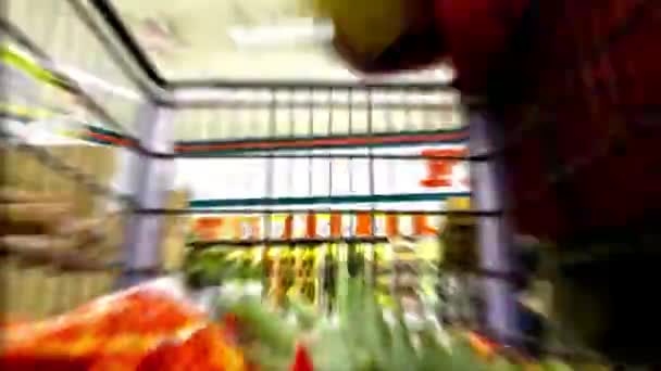 Frenesí Compras Movimiento Borroso Carrito Compras Supermercado Capturado Resolución Dinámica — Vídeo de stock