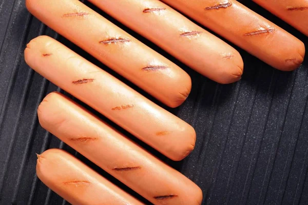 Slané Potěšení Detailní Záběr Vaření Lahodný Hot Dog Grilu Pánve — Stock fotografie
