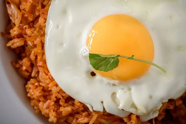 Savory Fusion Κοντινό Πλάνο Του Kimchi Fried Rice Ενός Απολαυστικού — Φωτογραφία Αρχείου
