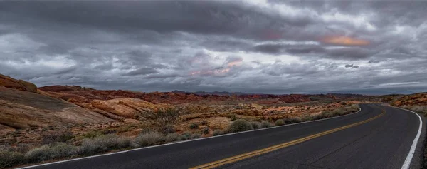 Desert Highway Adventure Malownicza Południowa Droga Prowadząca Arizony Pobliżu Monument — Zdjęcie stockowe