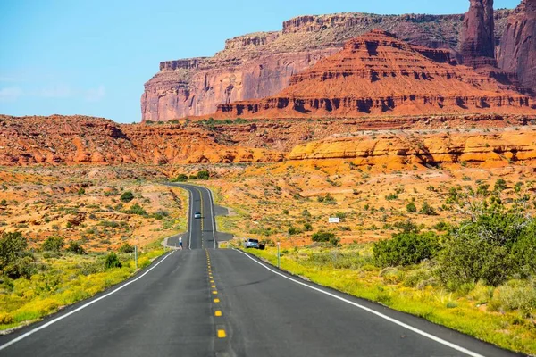 Ökenlugn Panoramautsikt Över Tom Väg Omgiven Red Rock Canyon Efter — Stockfoto