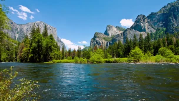 Vår Splendor Capitan Yosemite Valley Och Merced River Majestätiska Skönhet — Stockvideo