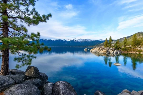 Tranquil Tahoe Beauty Image Lake Tahoe View Lakeshore Stone Sky — Stock Photo, Image