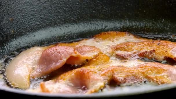 Sizzling Sensation Video Pastırma Pişirmenin Yakın Çekimi — Stok video