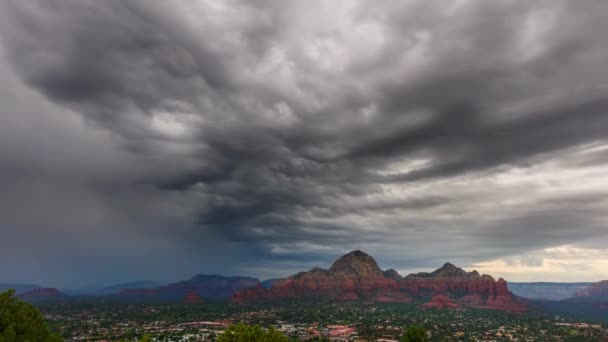 Sedona Mountain Majesty Video Una Vista Impresionante Con Nubes Arizona — Vídeos de Stock