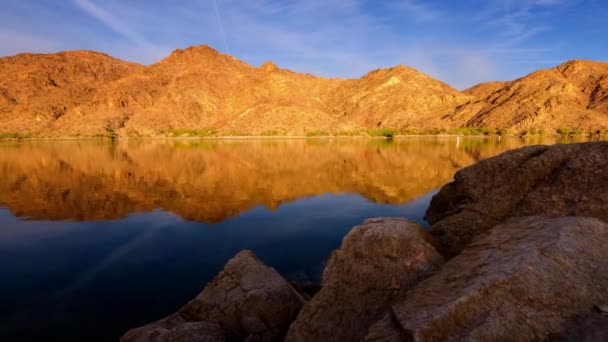 Superbe Vidéo Lever Soleil Pittoresque Lac Mojave Avec Des Montagnes — Video