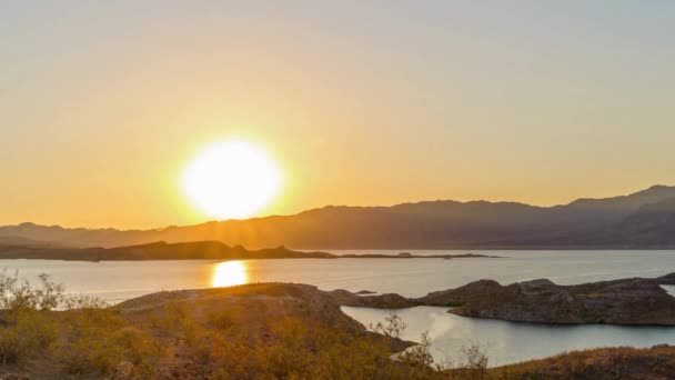 Spectacular Time Lapse Morning Tranquility Lake Mead Nevada Fishing Boat — Stock Video