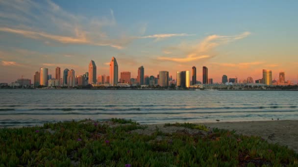 Spectacular View Los Angeles Skyscrapers Overlooking Peaceful San Diego Bay — Stock Video