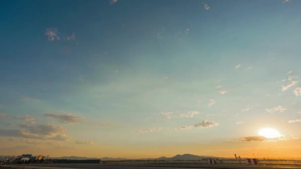 Sunrise Spectacle Tráfego Terrestre Aéreo Aeroporto Las Vegas Breathtaking Time — Vídeo de Stock