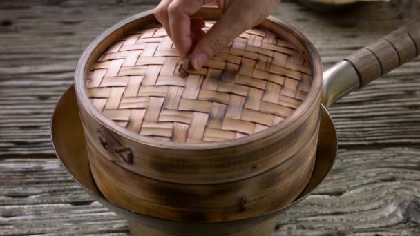 Video Matlagning Dim Sum Pot Klistermärken Bamboo Steamer — Stockvideo