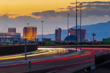 4K Görüntü: Las Vegas Alacakaranlık - Akşam Saati