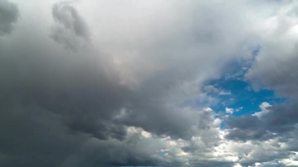 Video Krásná Pouštní Oblačná Obloha Při Západu Slunce Klidné Večerní — Stock video