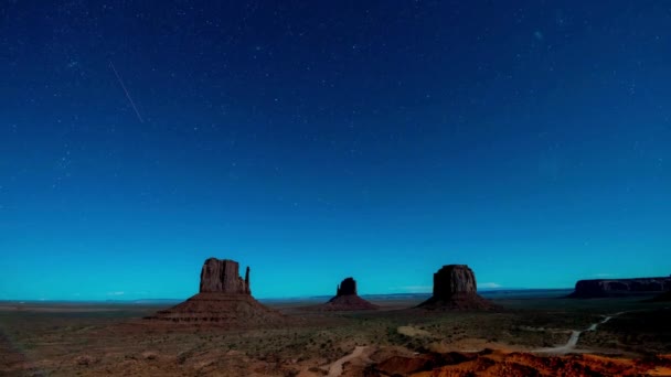 Ultra Video Monument Valley Dusk Majestic Desert Sunset — стоковое видео