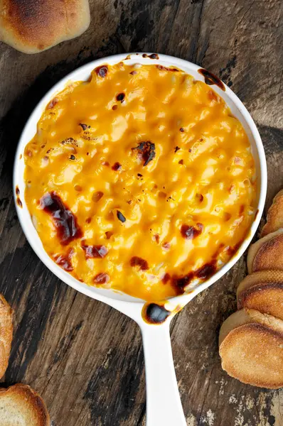 Stock image Cheesy Delight: Captivating 4K Ultra HD Picture of Baked Macaroni with Cheese in Pan