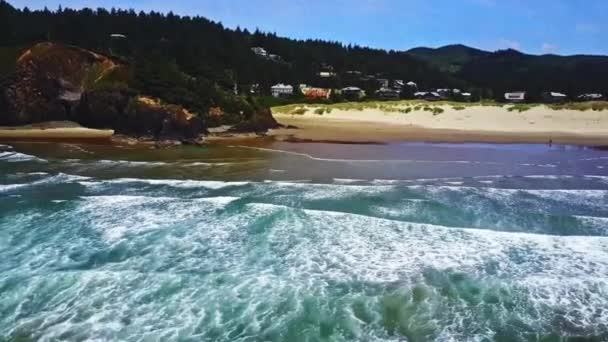 Serenidade Aérea Voando Sobre Cannon Beach Oregon Eua Video — Vídeo de Stock