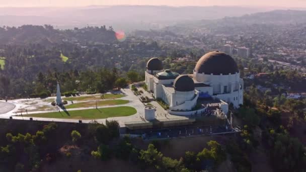 Morning Glory Luftaufnahme Des Griffith Observatoriums Mit Blick Auf Los — Stockvideo