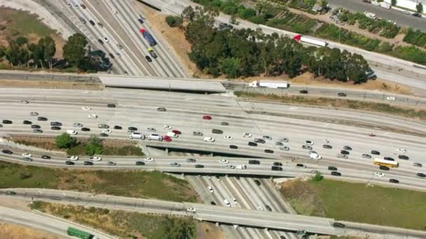 公路交汇处 加州圣费尔南多谷交汇处的空中4K视图 — 图库视频影像
