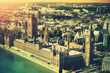 London Landmarks: Big Ben ve Westminster Bridge in 4K Ultra HD image