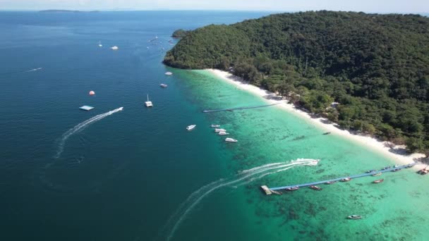 Nagranie Lotu Koh Hey Coral Island Phuket Wyposażony Sporty Wodne — Wideo stockowe